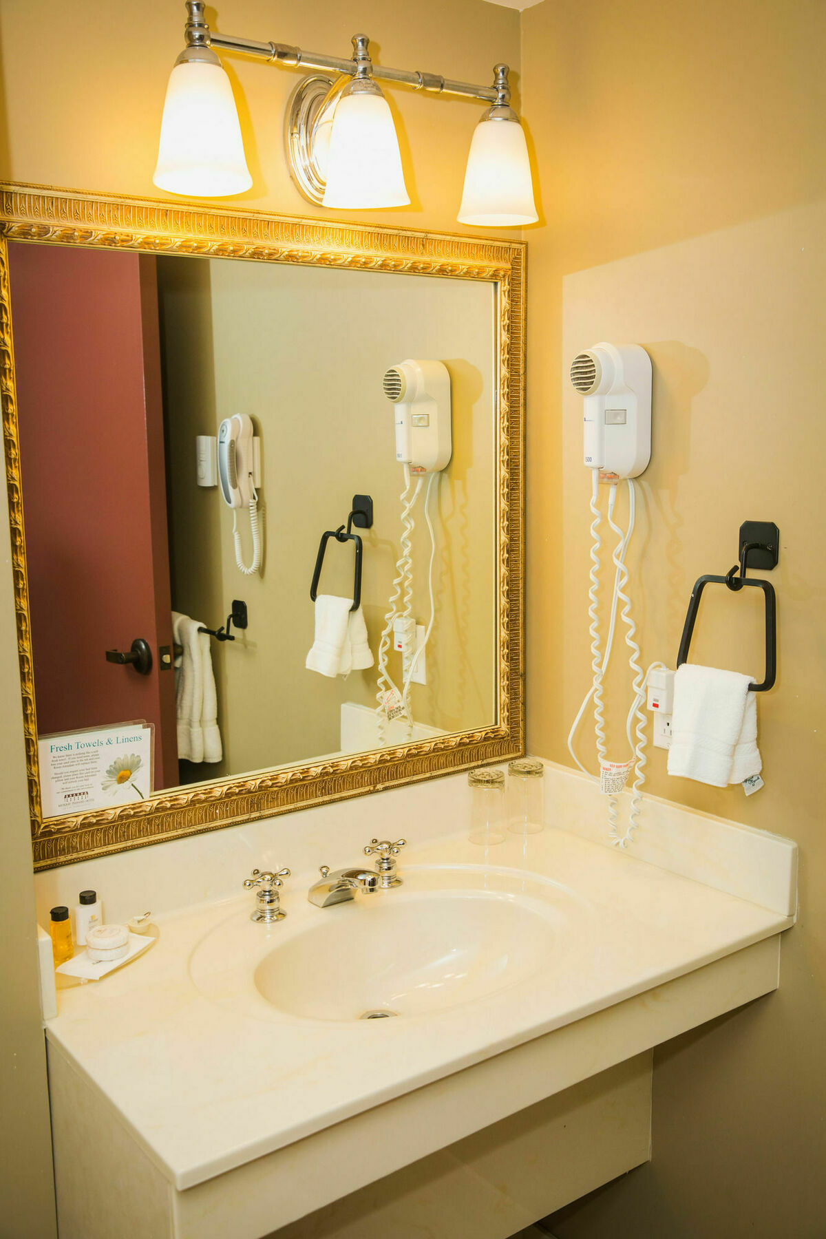 סנט ג'ונס Murray Premises Hotel מראה חיצוני תמונה